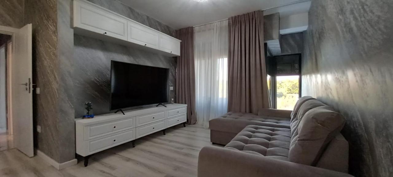 North Pipera Apartment W Parking & Self Check In Voluntari Buitenkant foto